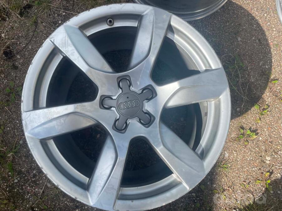 Audi, valuveljed