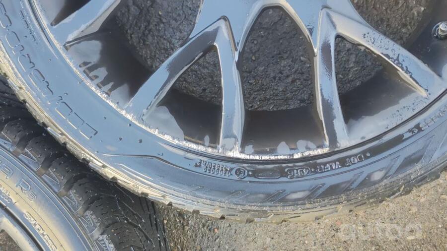 Volvo, valuveljed