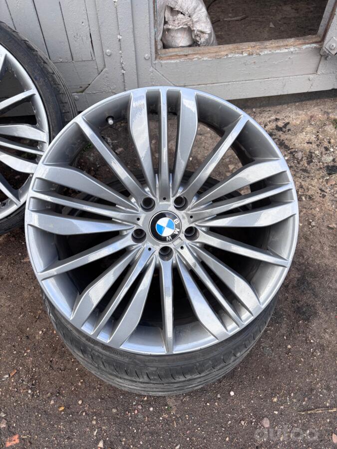 Bmw, valuveljed