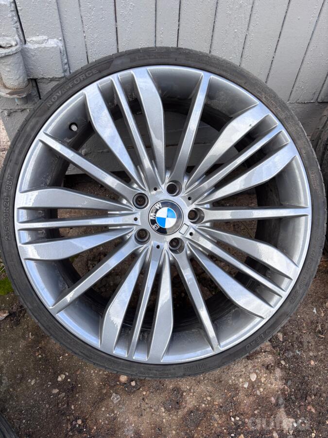 Bmw, valuveljed