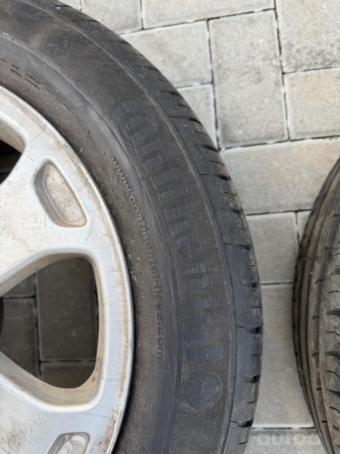 Audi, VW, valuveljed