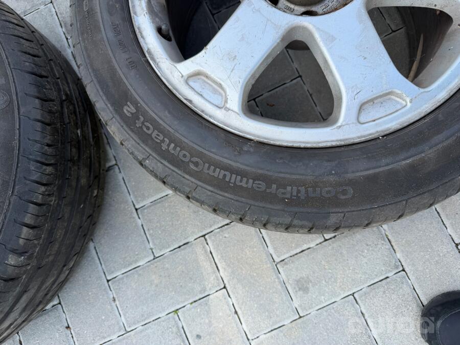 Audi, VW, valuveljed