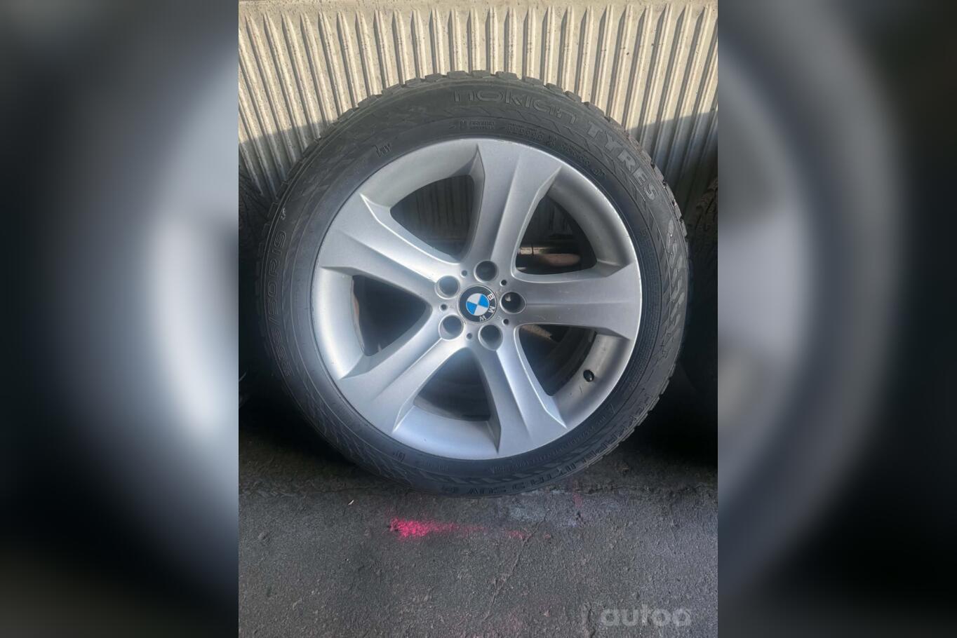 Bmw, valuveljed