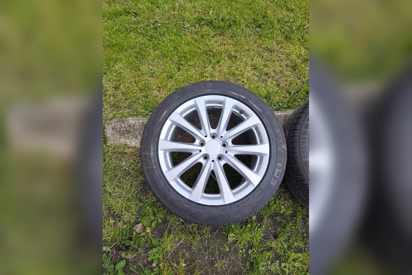 Borbet R18, valuveljed