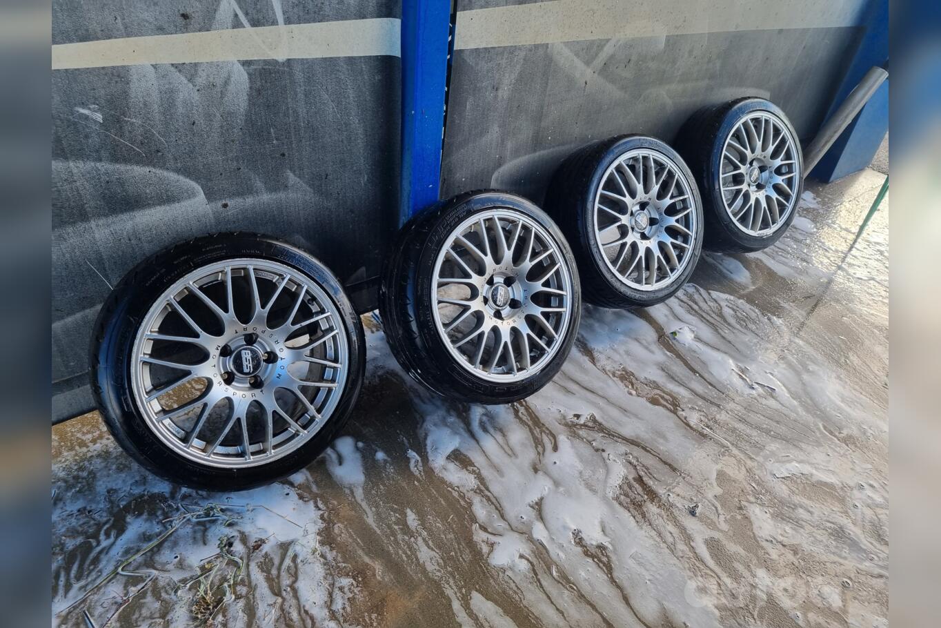 Bbs, valuveljed