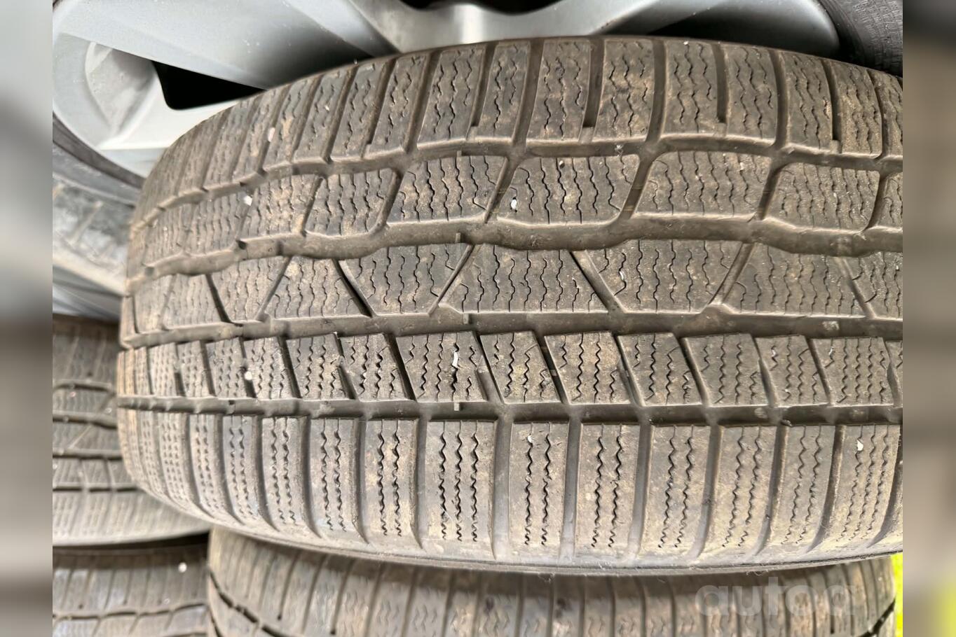 Audi, valuveljed