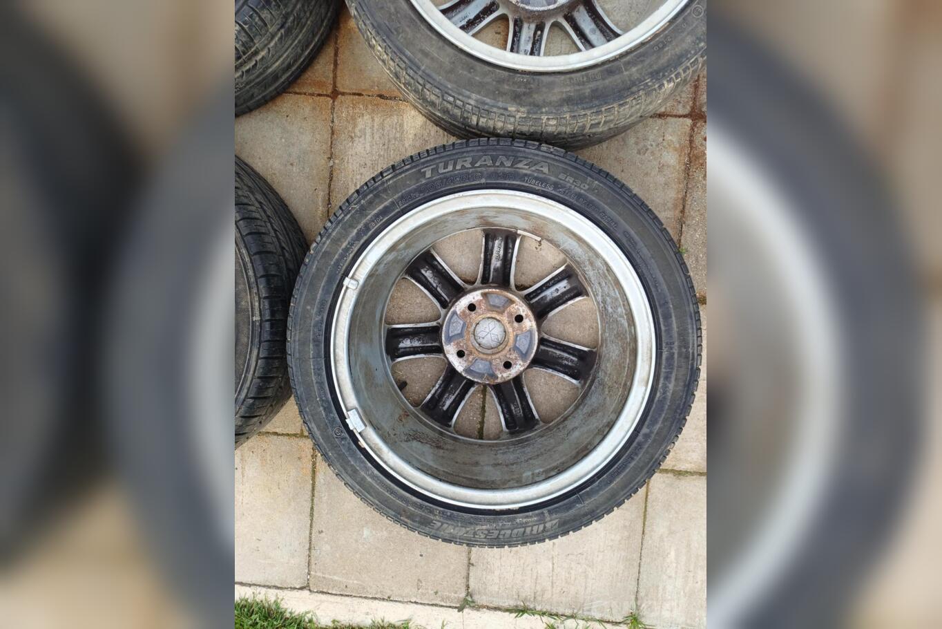 MITSUBISHI, valuveljed
