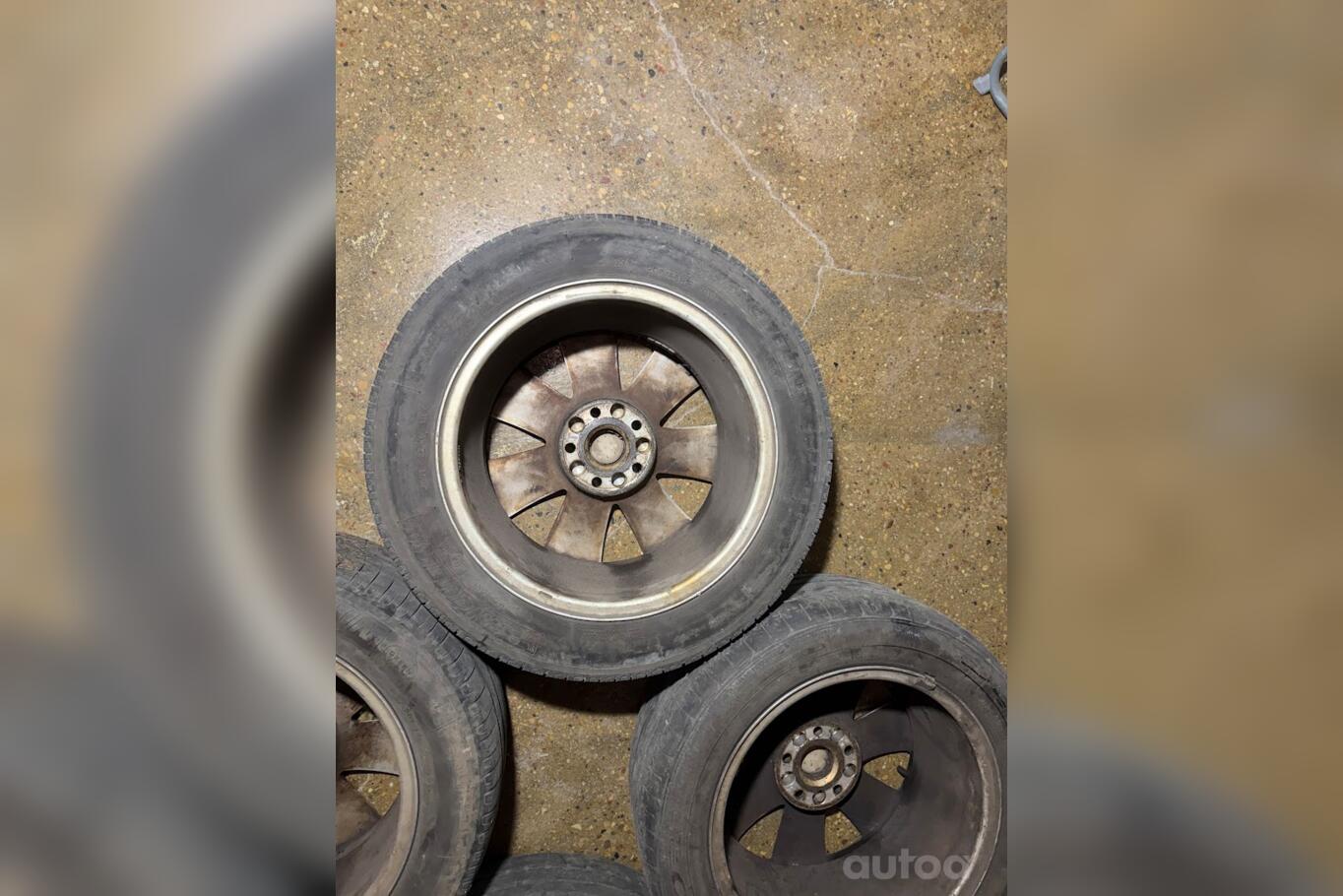 Audi, valuveljed