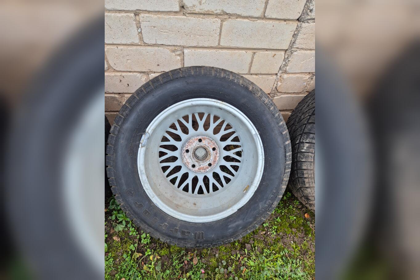 Audi, valuveljed