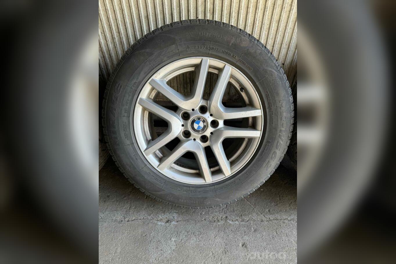 Bmw, valuveljed