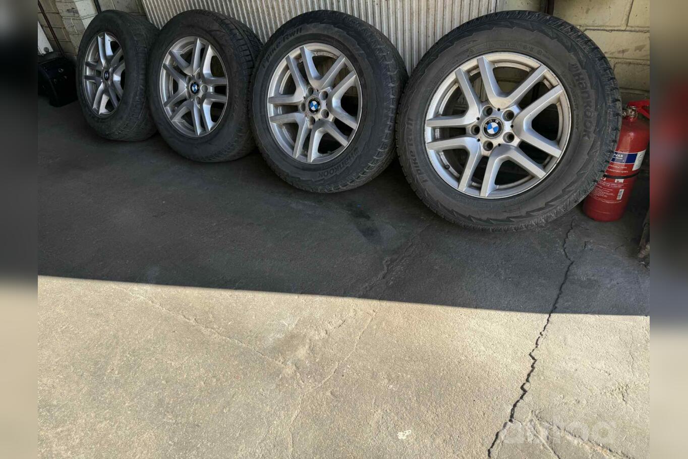 Bmw, valuveljed