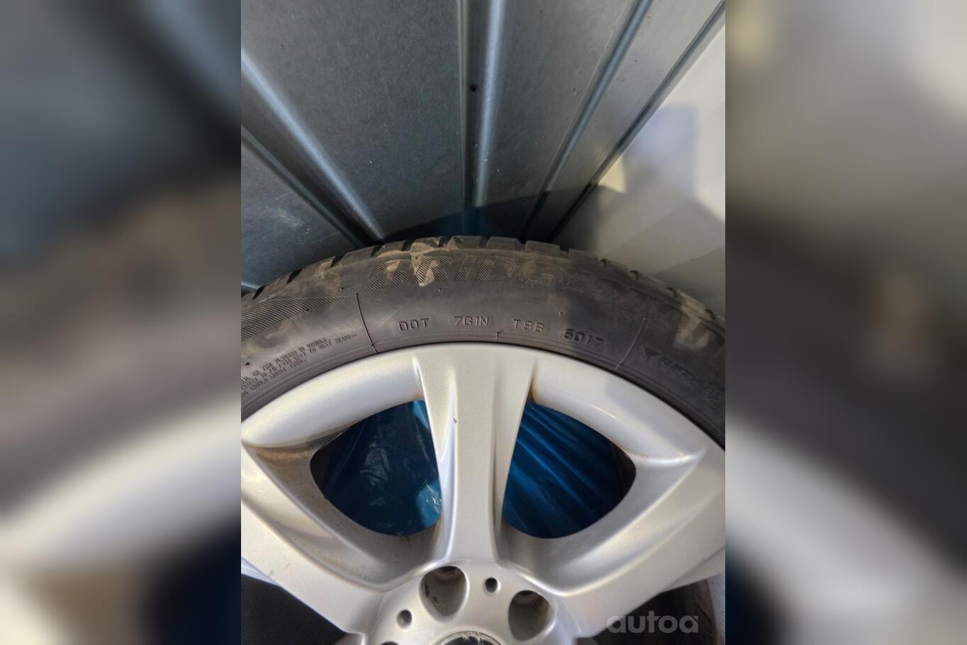 Bmw, valuveljed