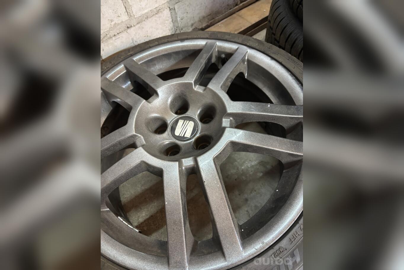 SEAT Ibiza, valuveljed