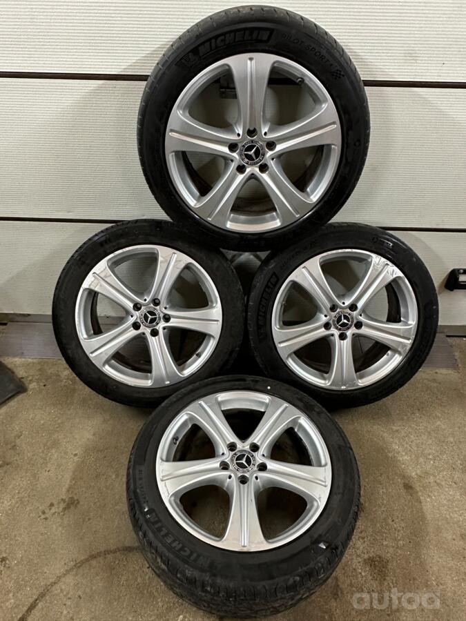 Mercedes benz, valuveljed