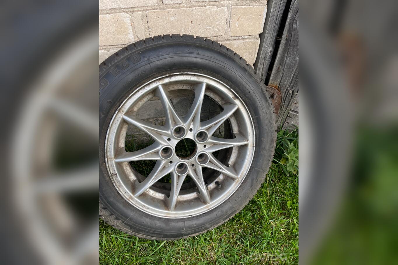Bmw, valuveljed