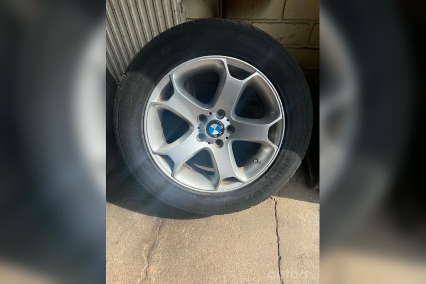 Bmw, valuveljed