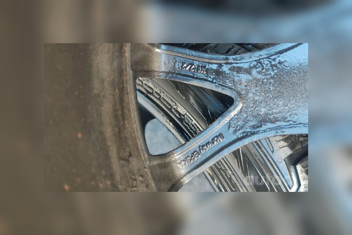 Volvo, valuveljed