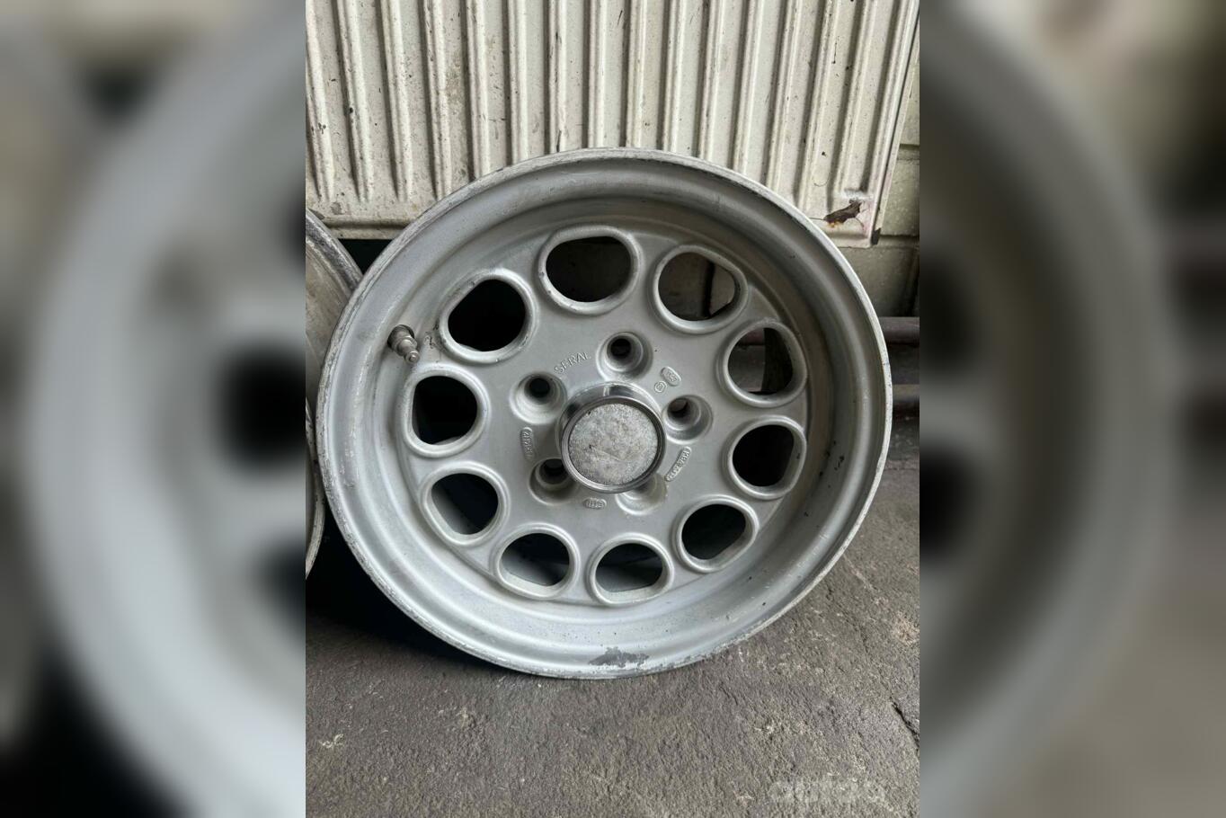 Bmw, valuveljed