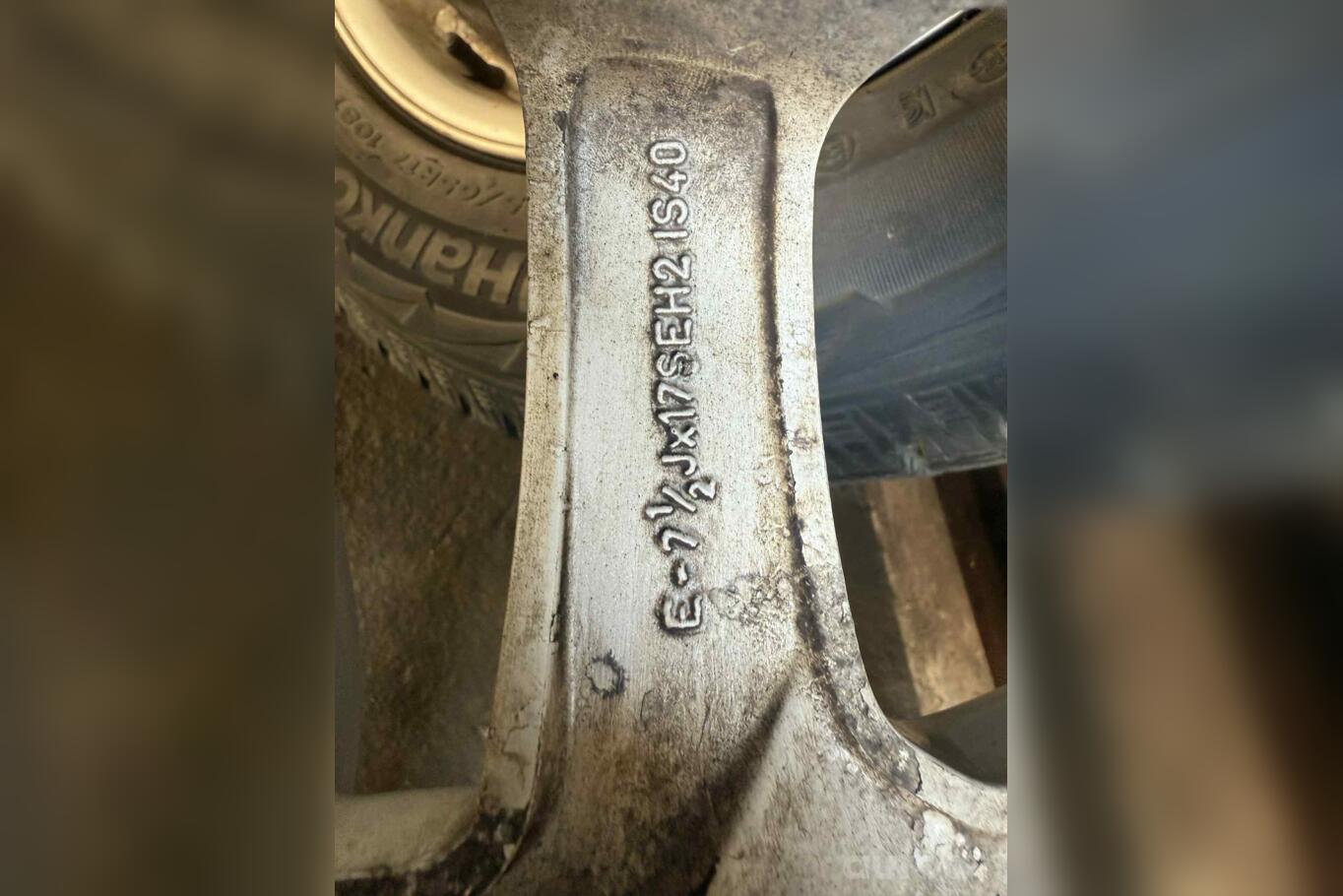 Bmw, valuveljed
