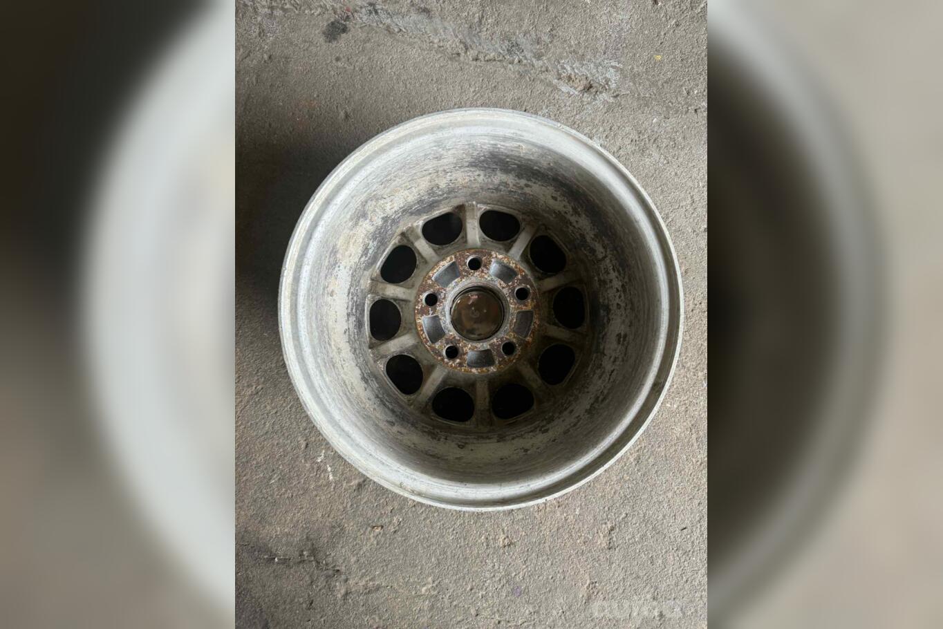Bmw, valuveljed