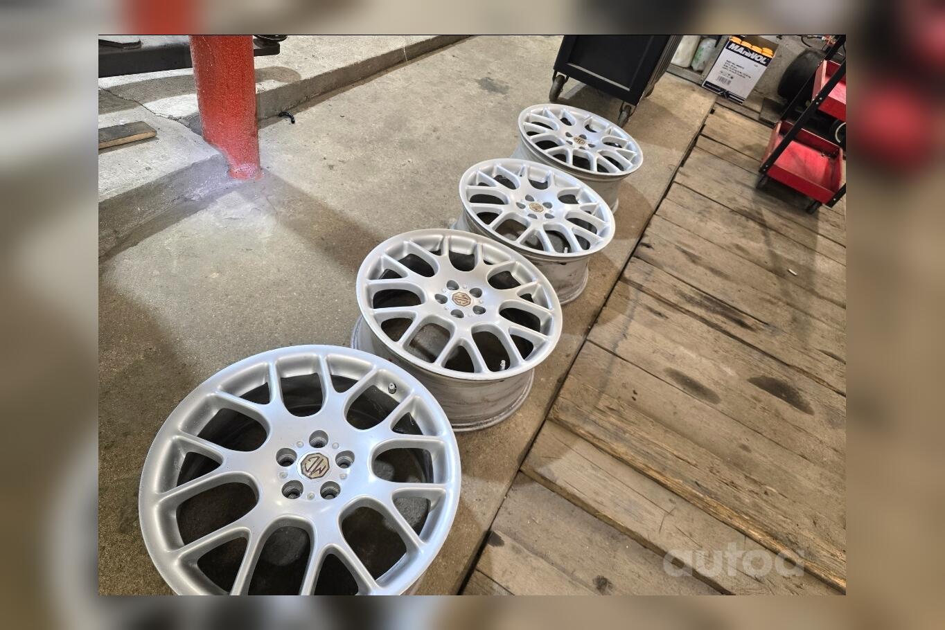 Oem, valuveljed