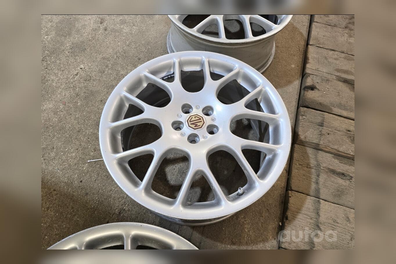 Oem, valuveljed