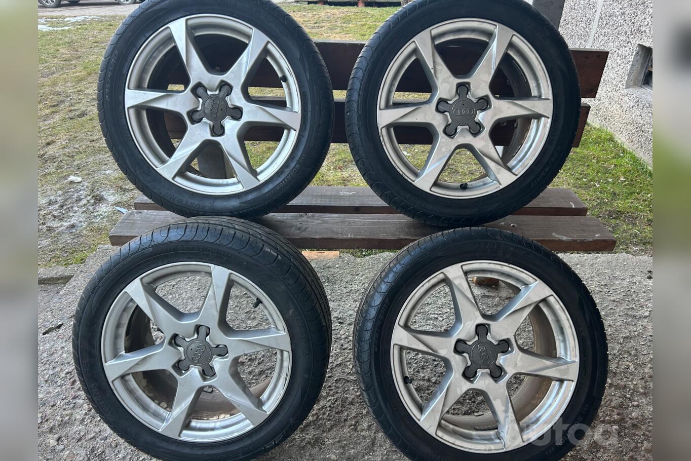 Audi, valuveljed