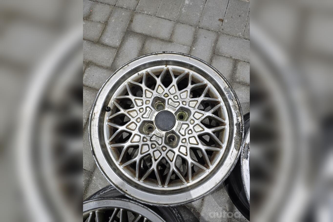 BBS, valuveljed