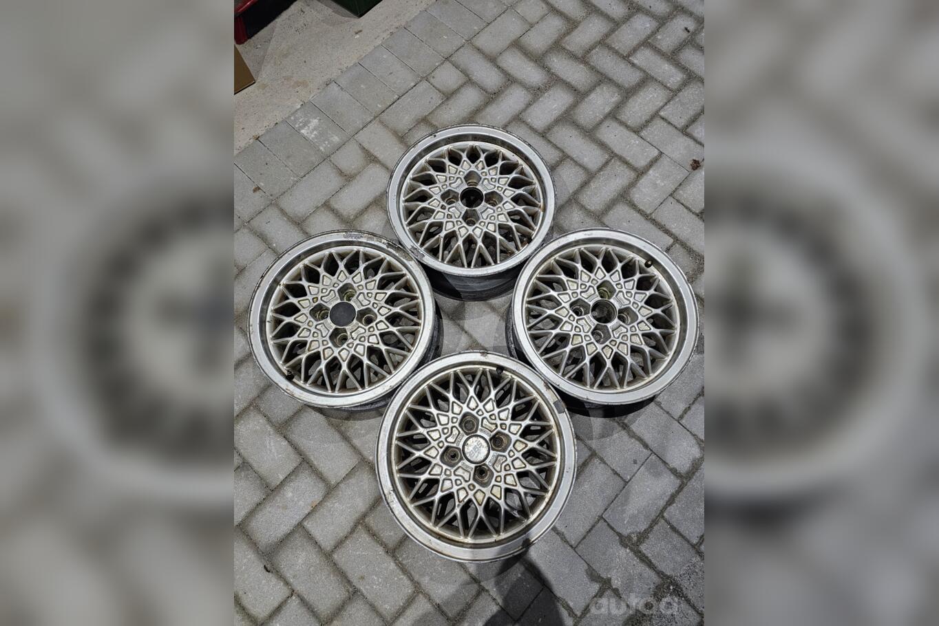 BBS, valuveljed