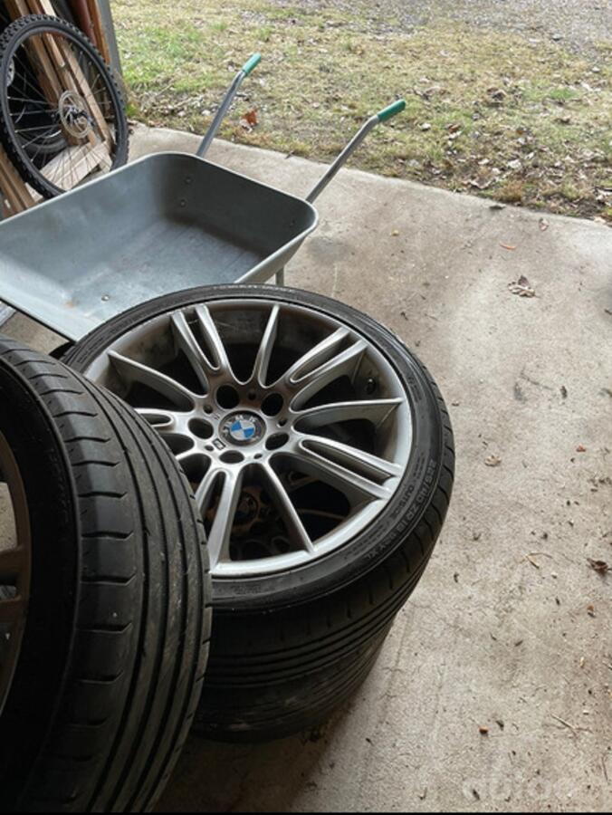 BMW, valuveljed