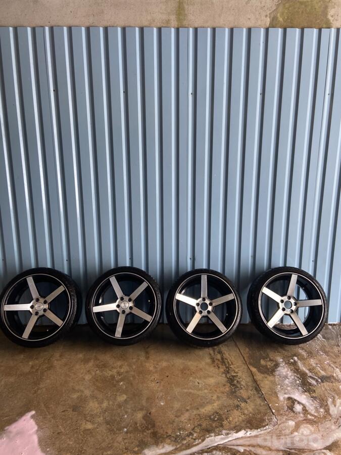 Vossen, valuveljed