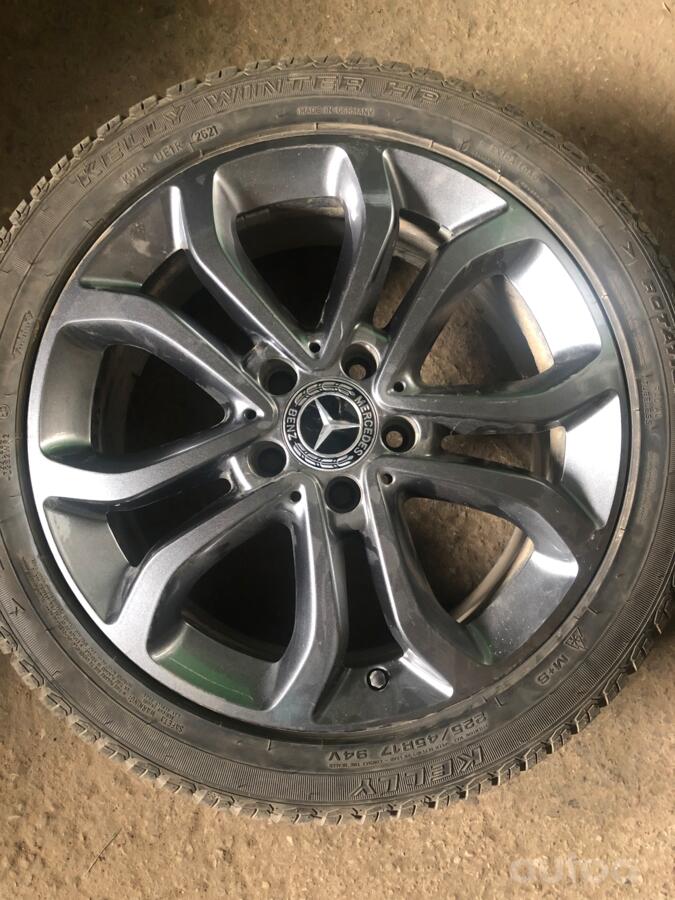 Mercedes benz, valuveljed