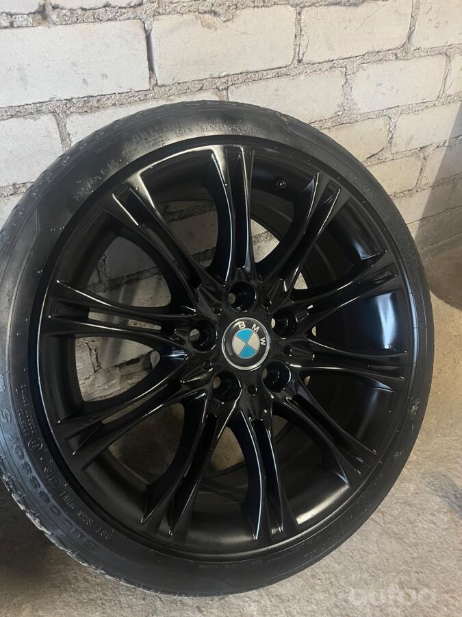 BMW, valuveljed