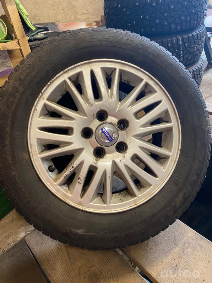 Volvo, valuveljed