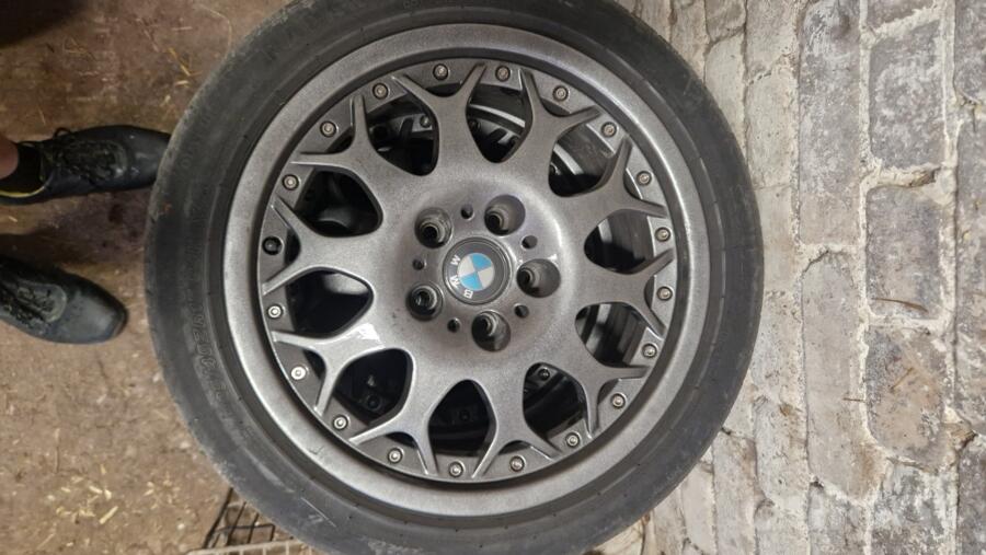 BBS, valuveljed