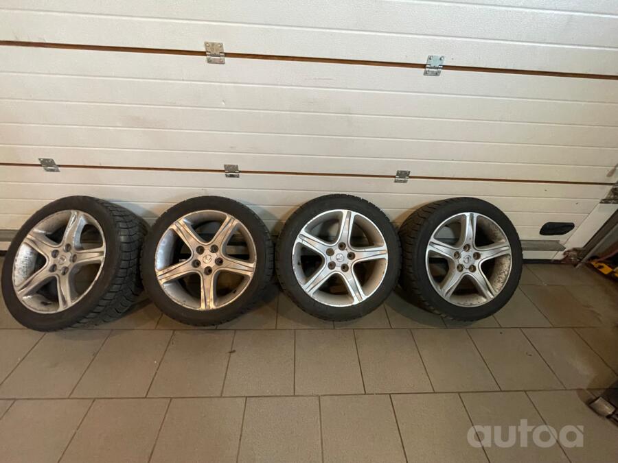 Lexus, valuveljed