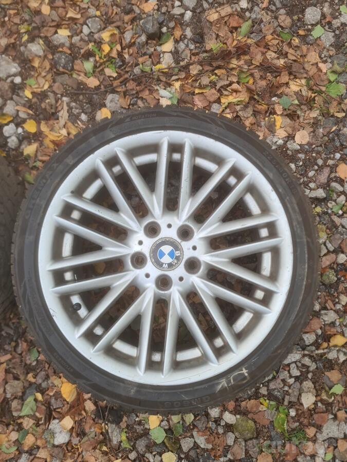 BMW, valuveljed