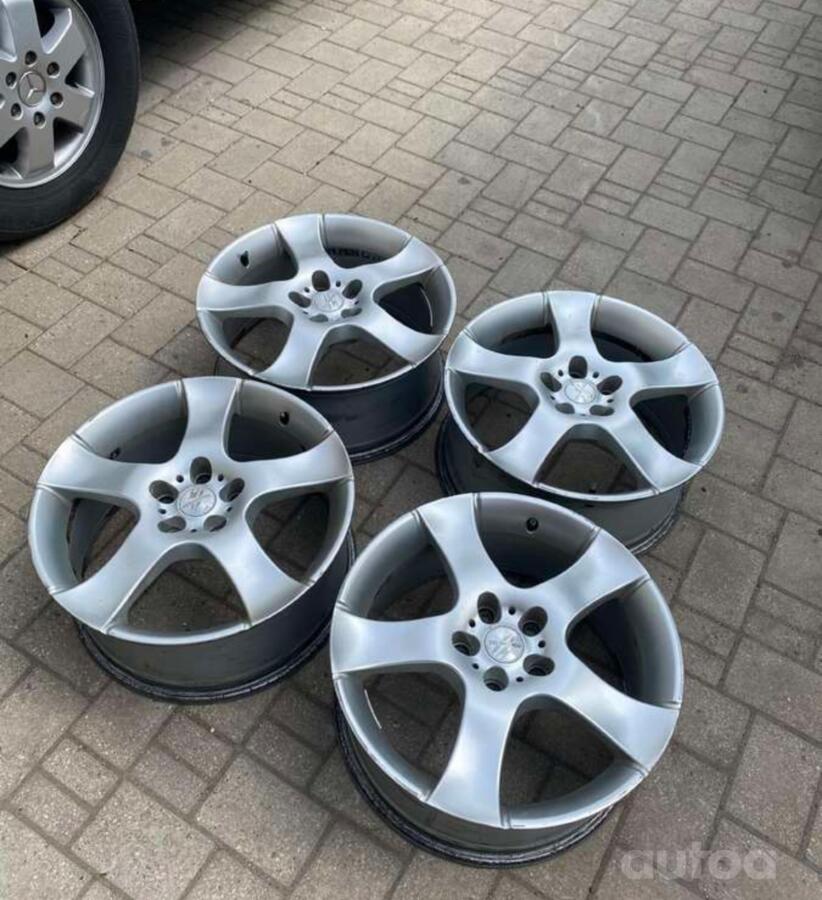 Fondmetal, valuveljed