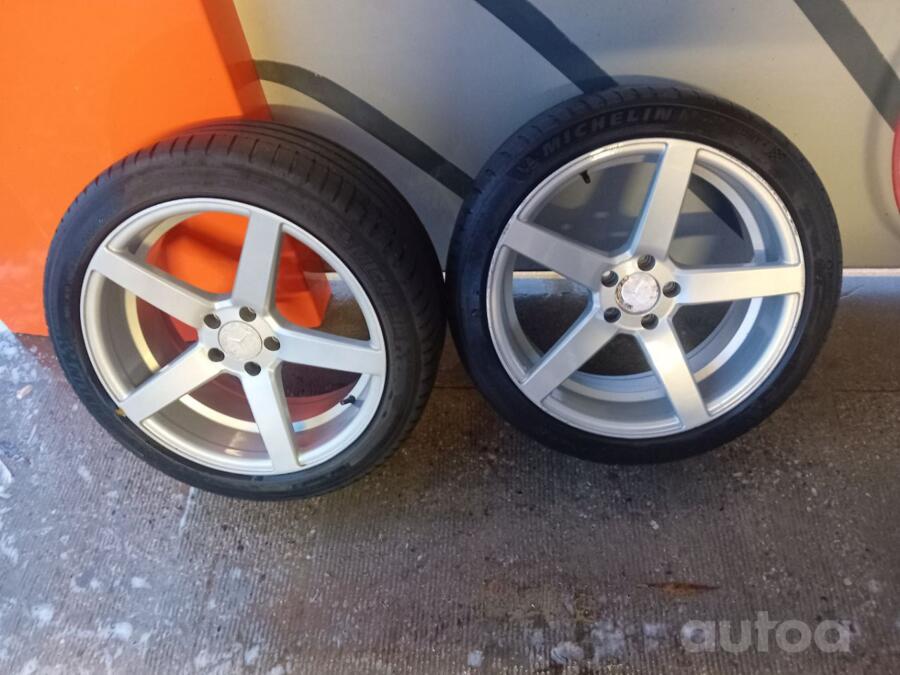 Vossen, valuveljed