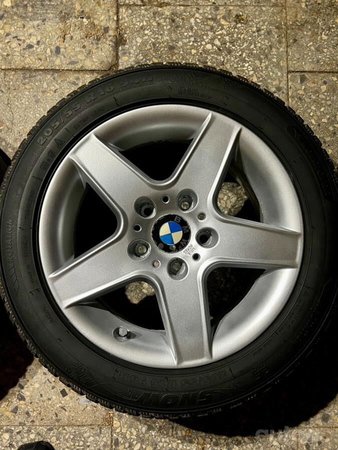 BMW, valuveljed