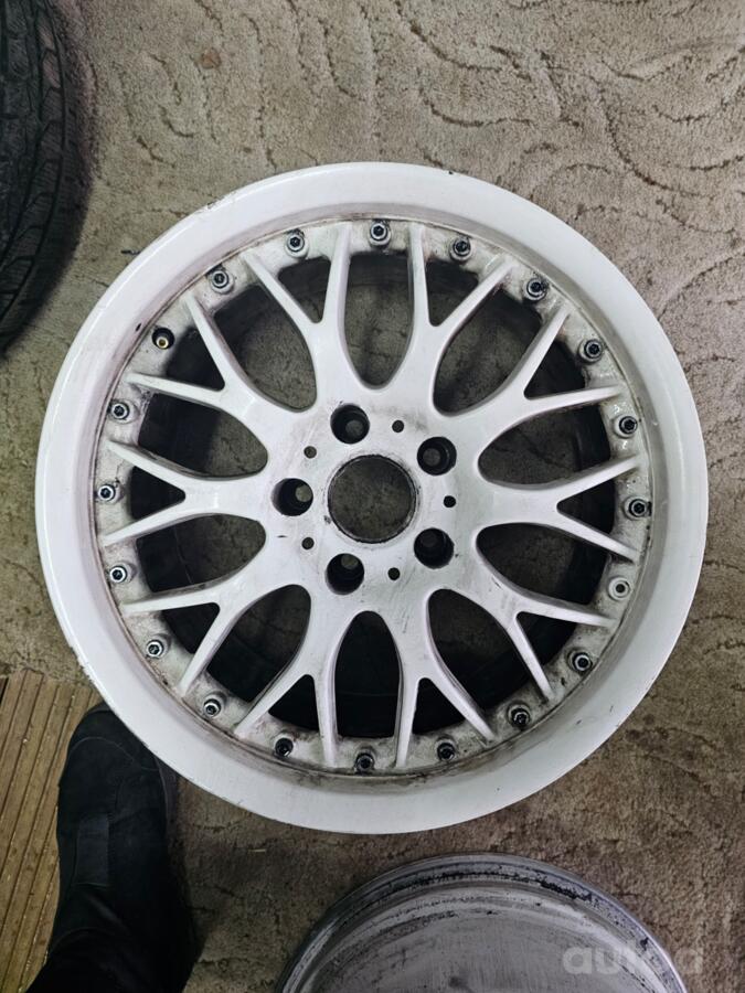 BMW, valuveljed