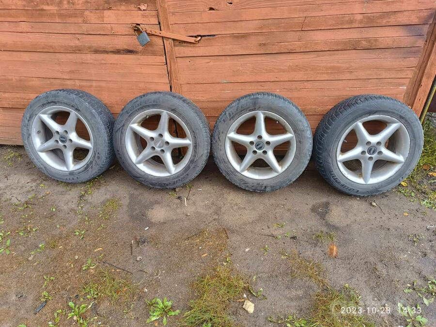 Audi, valuveljed