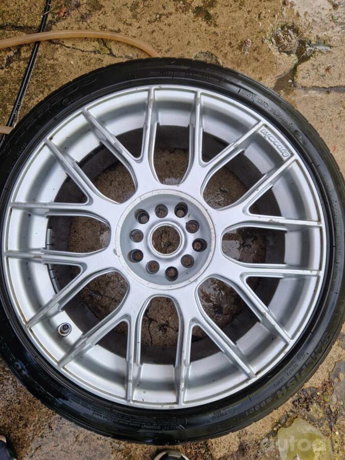 Audi, valuveljed
