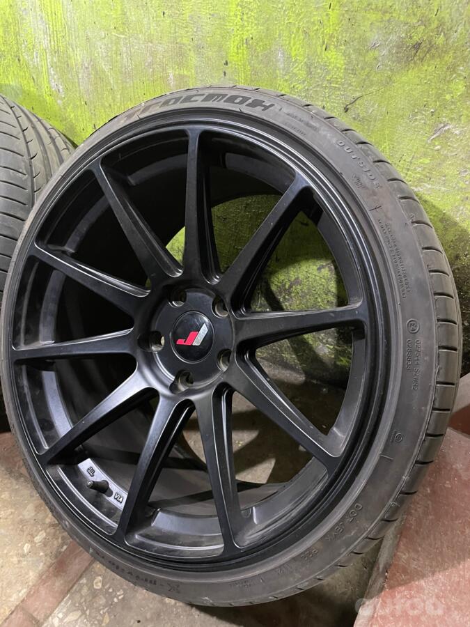 Japan Racing, valuveljed
