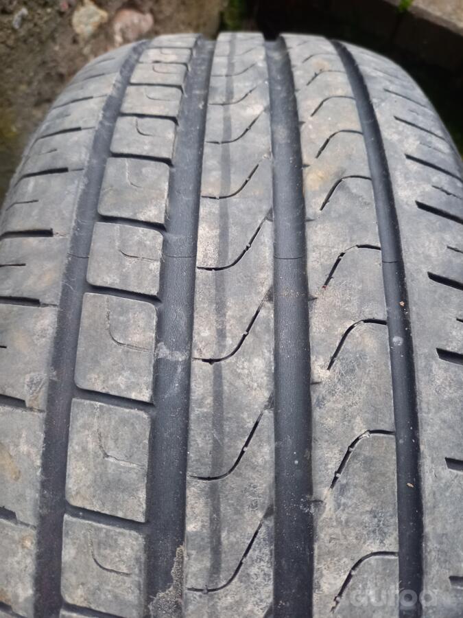 Pirelli 215/55 R16