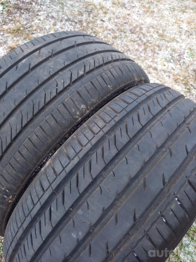 Davanti 225/40R18