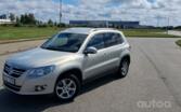 Volkswagen Tiguan 1 generation Crossover