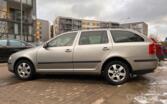 Skoda Octavia 2 generation Combi wagon 5-doors