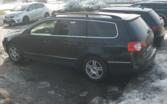Volkswagen Passat B6 wagon 5-doors