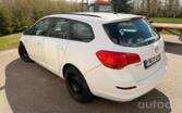 Opel Astra J Sports Tourer wagon